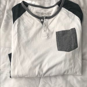 Aeropostale 3quarter sleeve with front pocket. XL